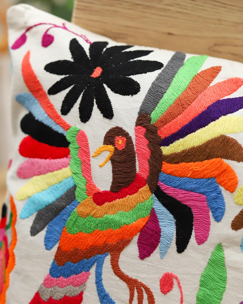 tesoro / オトミ刺繍 クッションカバーB【DRACO】｜テソロ