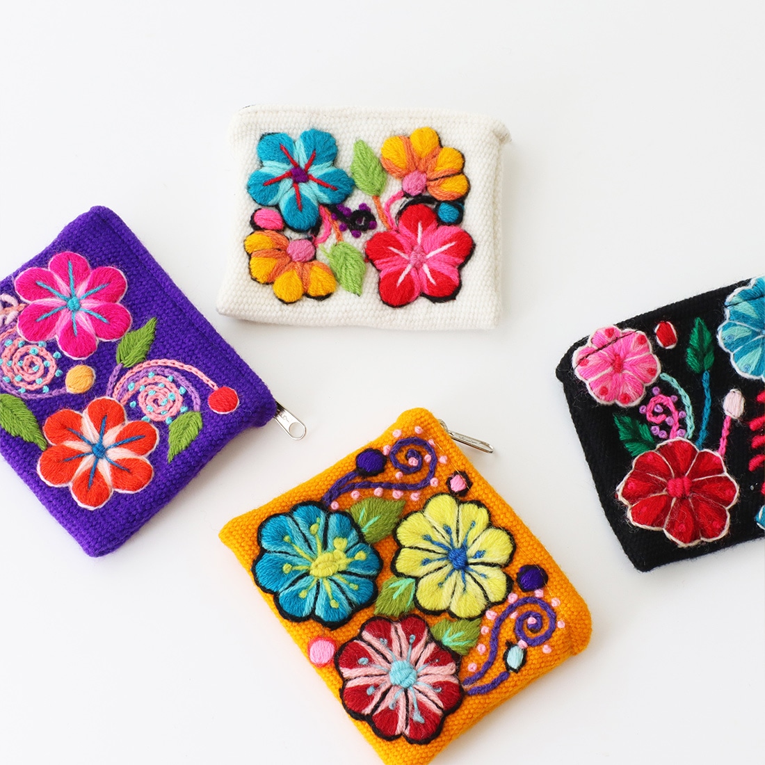 shanti / ペルー アヤクーチョ刺繍ポーチS [メール便対象品]｜テソロ