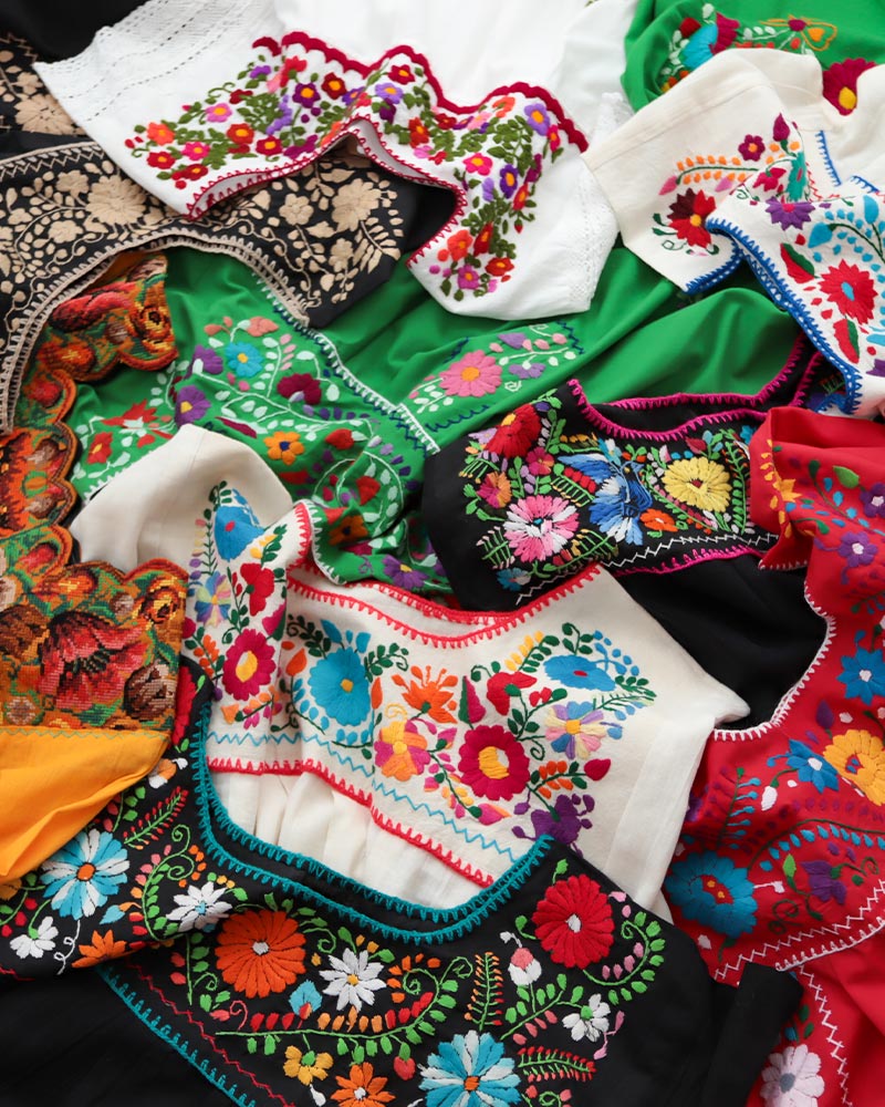 メキシコ刺繍　ブラウス メキシコ刺繍ブラウス【サンファンチャムラ マルチカラー