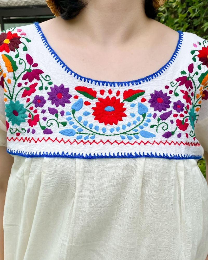 メキシコ刺繍　ブラウス メキシコ 刺繍ブラウスチアパス（ライトブルー）【30%OFF