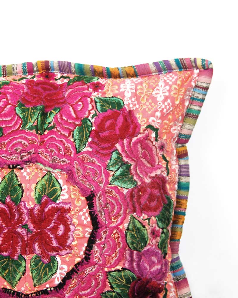 tesoro / 刺繍クッションカバー /ピンクA｜テソロ(tesoro)公式通販