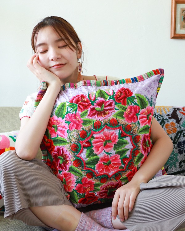 【リネン刺繍　ララ様オーダー専用ページ】　マルチクロス　クッションカバー リネン刺繍 ララ様オーダー専用ページ】 マルチクロス クッション