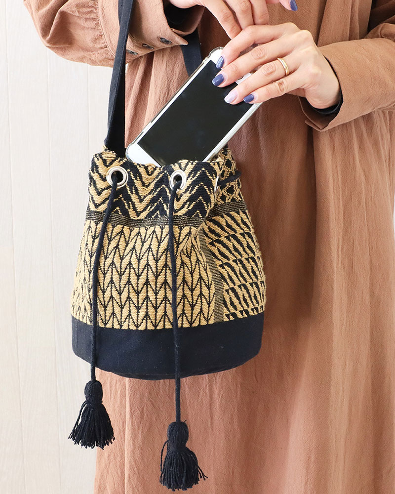 shanti / Хå  եꥫ [᡼о]