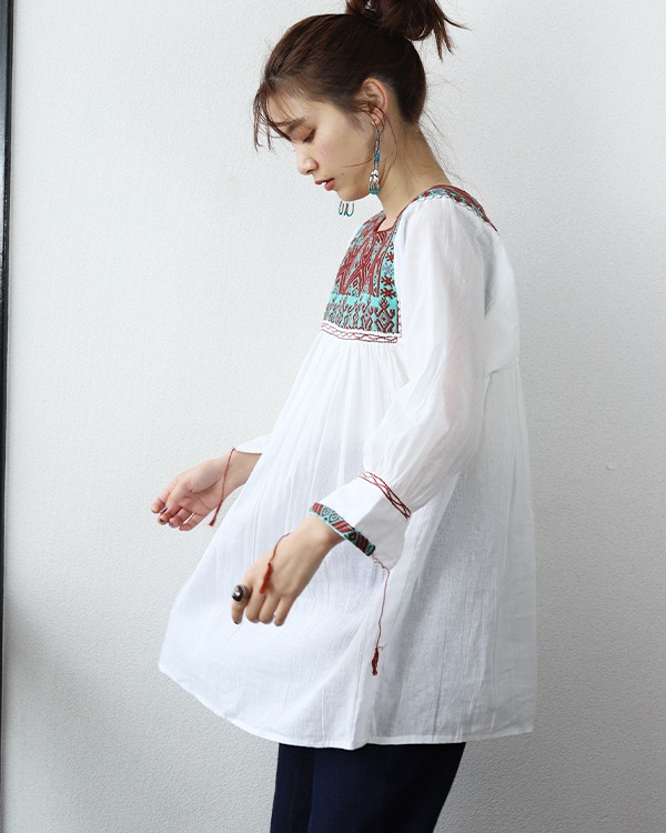 tesoro / ��饤�󥵡���ɽ��֥饦�� / �ۥ磻��