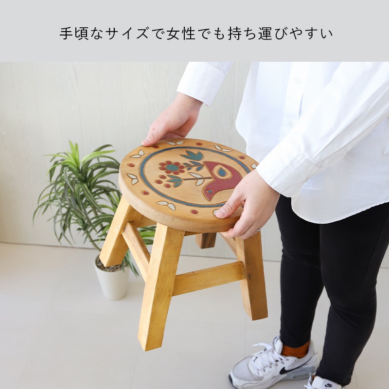 眠り猫さん・ベージュとアイボリー・装飾が素敵なラウンドスツール 眠り猫さん様専用・ベージュとアイボリー・装飾が素敵なラウンド