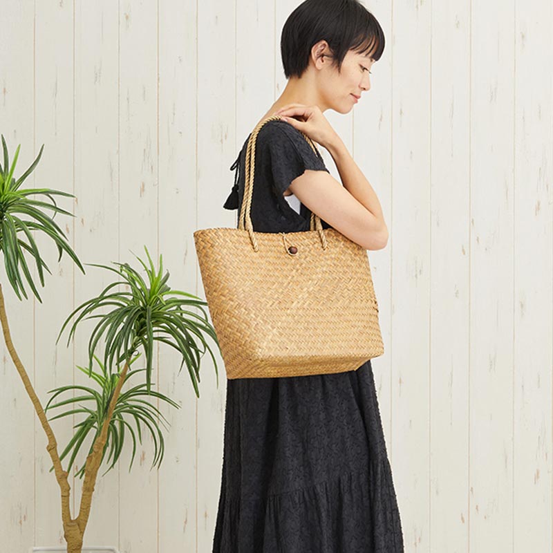 MAISON DE SHANTI【ゴールドトートバッグ】限定品 - メルカリ