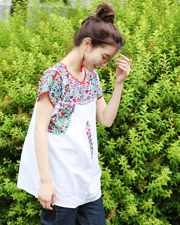 tesoro / 󥢥ȥˡλɽ֥饦 / ۥ磻