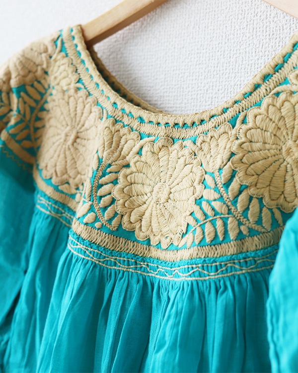 tesoro / ѥɽ֥饦 / 饤ȥ֥롼