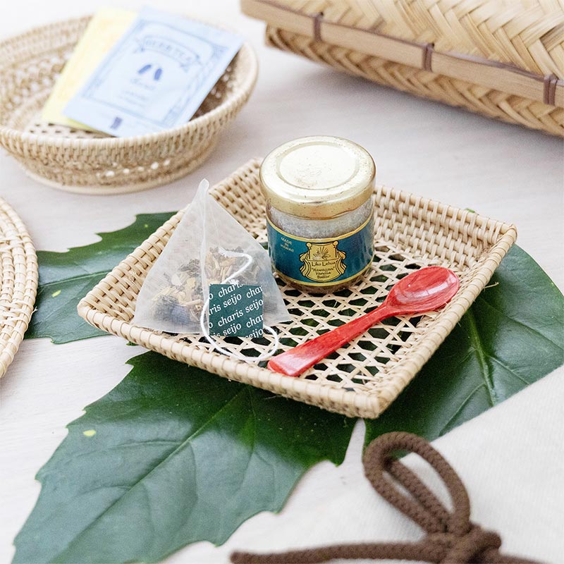 shanti / �ȥ쥤 �饿��