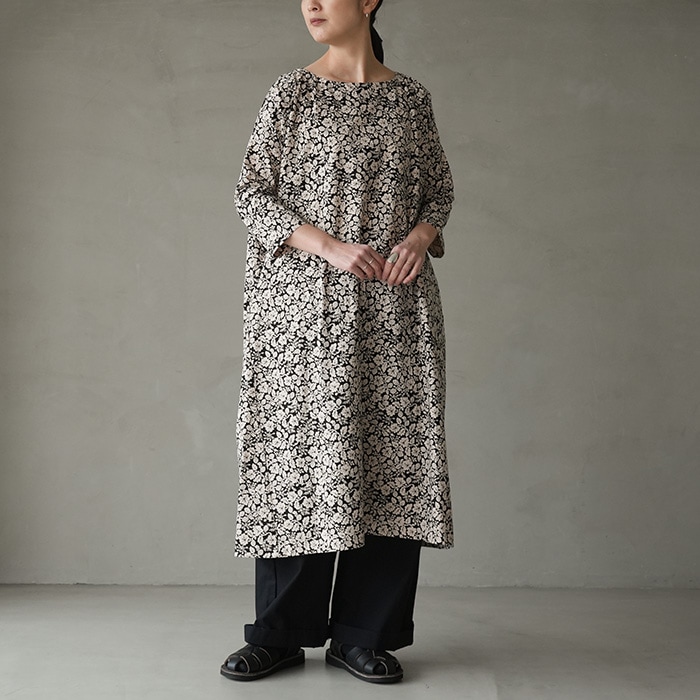 R&D.M.Co- オールドマンズテーラー　フラワーコットンシャツドレス R&D.M.Co- オールドマンズテーラー フラワーコットンシャツドレス R&D