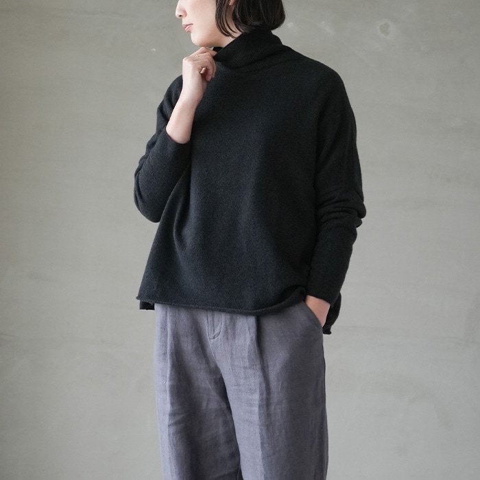 e223k133) &frasl; evam eva (エヴァムエヴァ) &frasl; cashmere turtleneck
