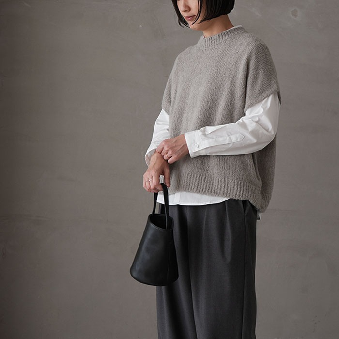 ○（e243k158) / evam eva(エヴァムエヴァ) /alpaca lily vest