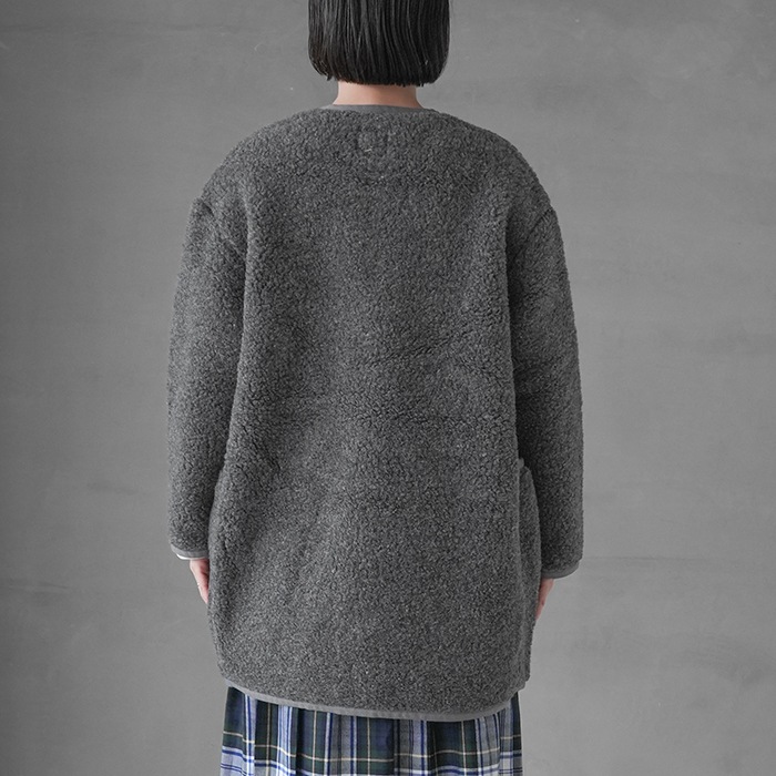 【新品未試着タグ付／毛100%】シャルパンティエ・ドゥ・ヴェッソのウールコート 新品未試着タグ付／毛100%】シャルパンティエ・ドゥ・ヴェッソの