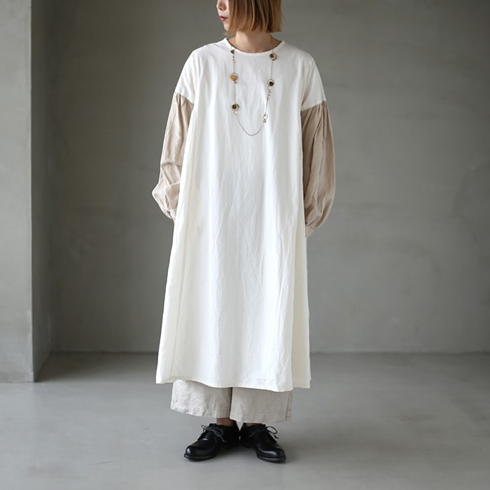 美品 Vlas Blomme 平織タンブラーワークワンピースコートリネンギャザー 美品 Vlas Blomme 平織タンブラーワークワンピースコートリネン