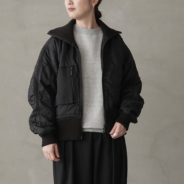【美品】W's TECH ARMY QULTINGHIGHNECK JACKET DAIWA PIER39 W's TECH ARMY QULTING HIGH NECK JACKET ドイツ軍の特徴