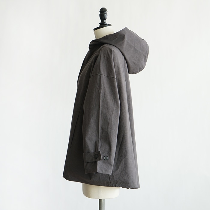 e223t069) / evam eva (エヴァムエヴァ) / hooded short coat
