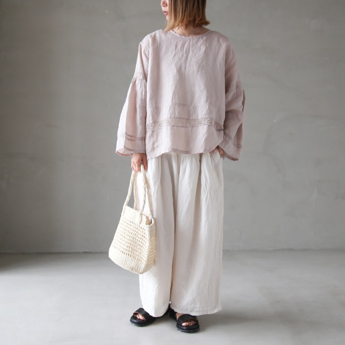 13525062) / Vlas Blomme (ヴラスブラム) / Ramie Voile 裏付き  