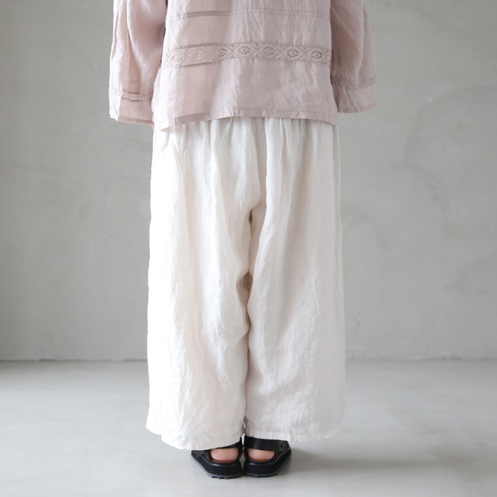 13525062) / Vlas Blomme (ヴラスブラム) / Ramie Voile 裏付き  