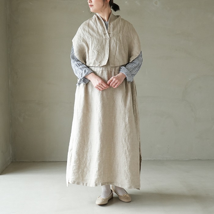 Vlas Blommeリネンストール 刺繍入り　ヴラスブラム【新品未使用】 Vlas Blommeリネンストール 刺繍入り ヴラスブラム【新品未使用