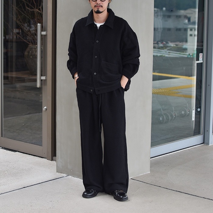 anc-pt85-b) / ANCELLM (アンセルム) / WOOLCORD BELTLESS SLACKS