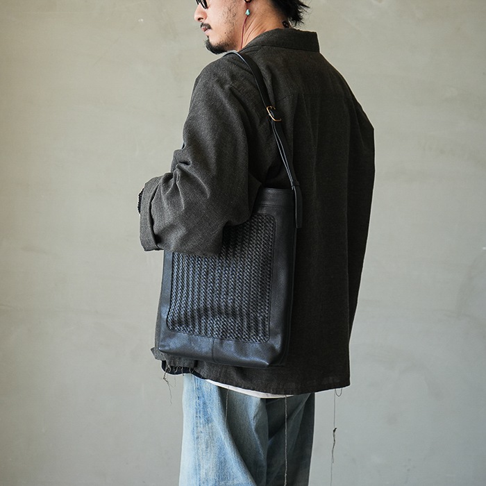 fb-4-m) / forme(フォルメ) /〈Panel Tote〉Siena×Hand twill Mesh M