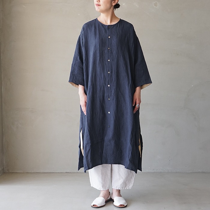 Vlas Blomme ヴラスブラム　リネンカットレースエプロン 手軽にお洒落の幅を広げてくれる。 バテンレースの人気アイテム