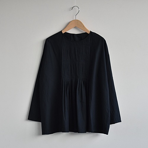 美品】evam eva プリーツプルオーバーえみおわす45R ババグーリ