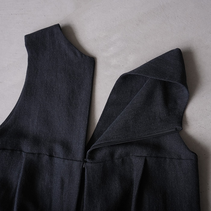 【最終値下げ】Atelier d’antan Dillon ジャンプスーツ 黒 Atelier d'antan (アトリエ ダンタン) Dillon Wool Linen