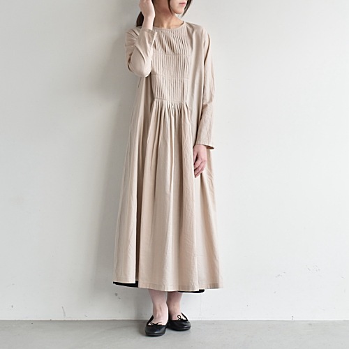 e201t075) / evam eva(エヴァムエヴァ) / fine pleats one-piece