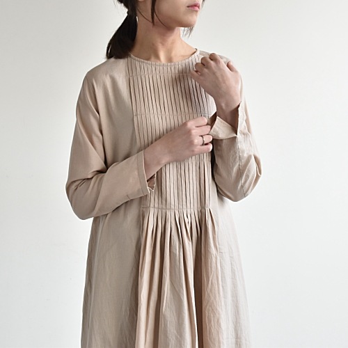 ♡専用です♡evam evaプリーツ ピンタックワンピース evam evaプリーツ ピンタックワンピース