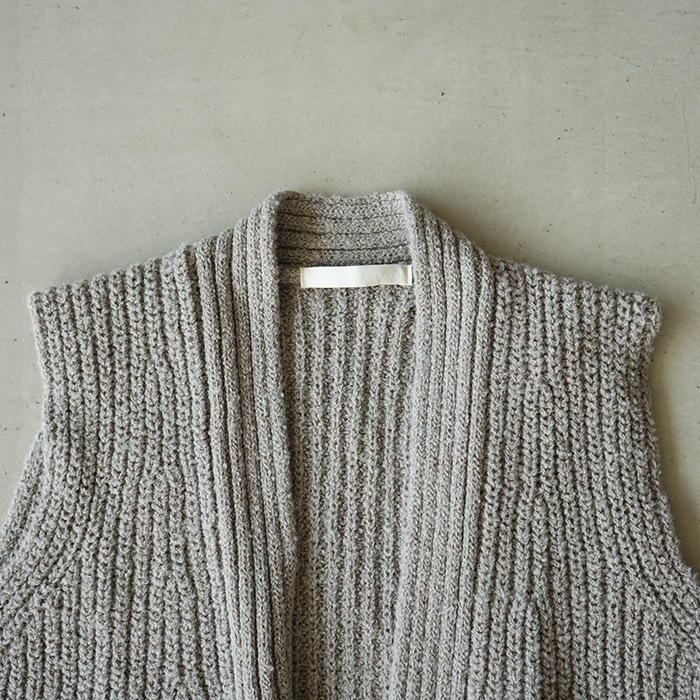 □(e253k054) / evam eva (エヴァムエヴァ) / wool alpaka aze vest