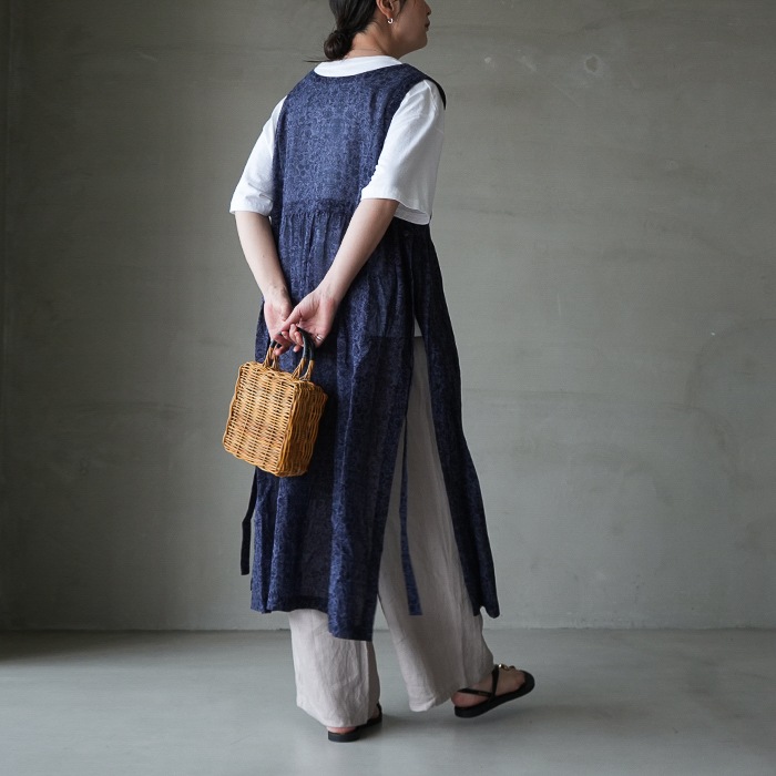 Vlas Blommeエプロンドレス　　　　新品未使用　匿名配送 13213056) / Vlas Blomme (ヴラスブラム) / Damask Print 2Way
