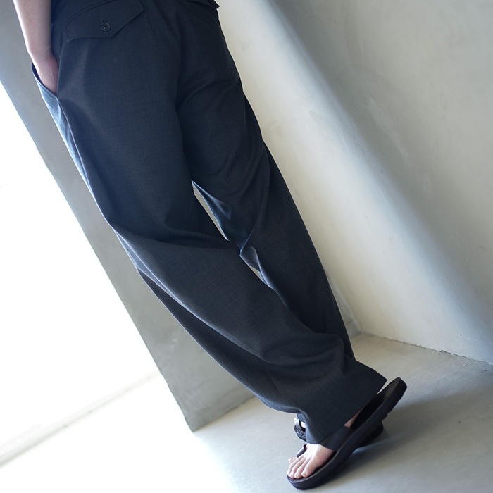 SAYATOMO - 【ラスト1点】2-Tack Wool Tropical Trousers/2タックウールトロピカルトラウザーズ(BLACK) |  Salty