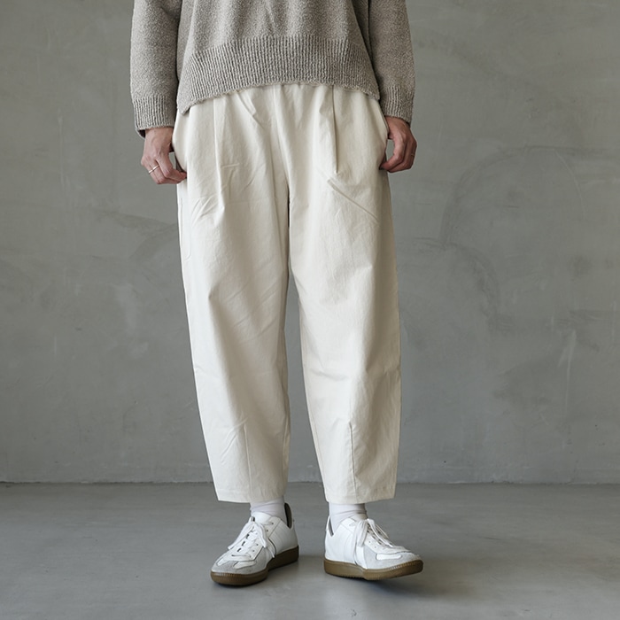 e253t064) / evam eva (エヴァムエヴァ)cotton cropped pants