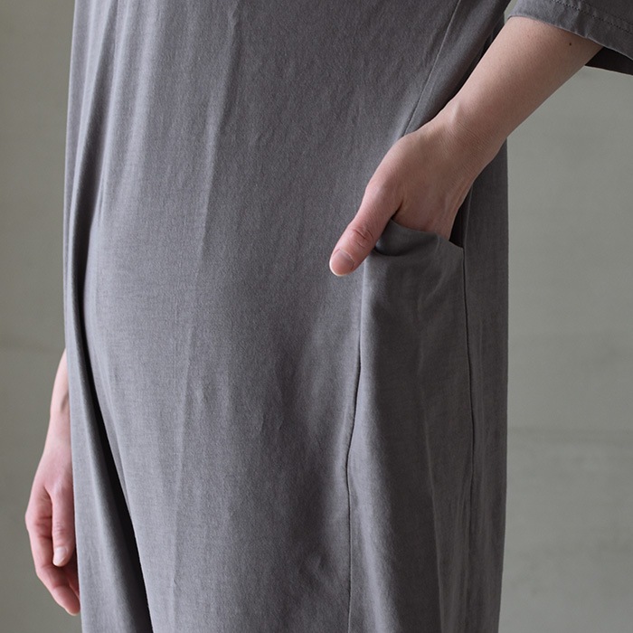 □(e231c130) / evam eva (エヴァムエヴァ) /cotton all-in-one