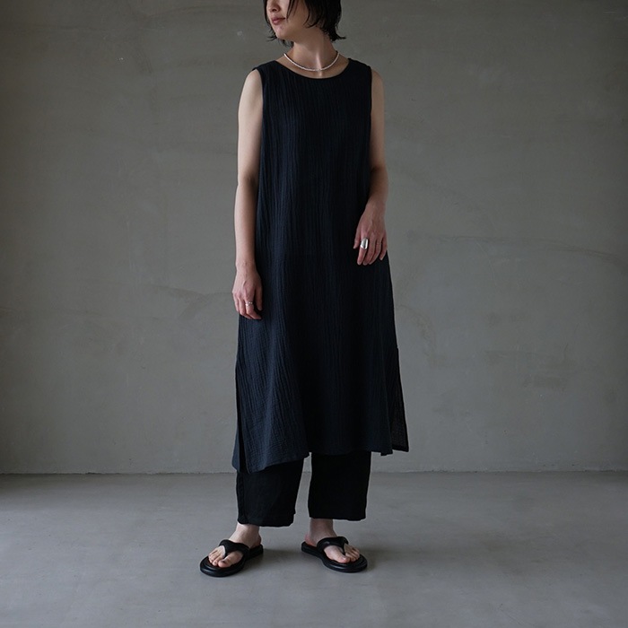 美品evam eva 24ss スリーブレスワンピース □（v241t924）/ evam eva(エヴァムエヴァ) /sleeveless one-piece