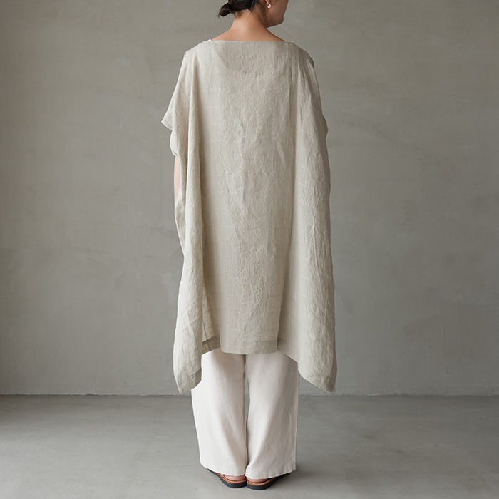 ○(e251t173) / evam eva (エヴァムエヴァ) / linen stitches poncho