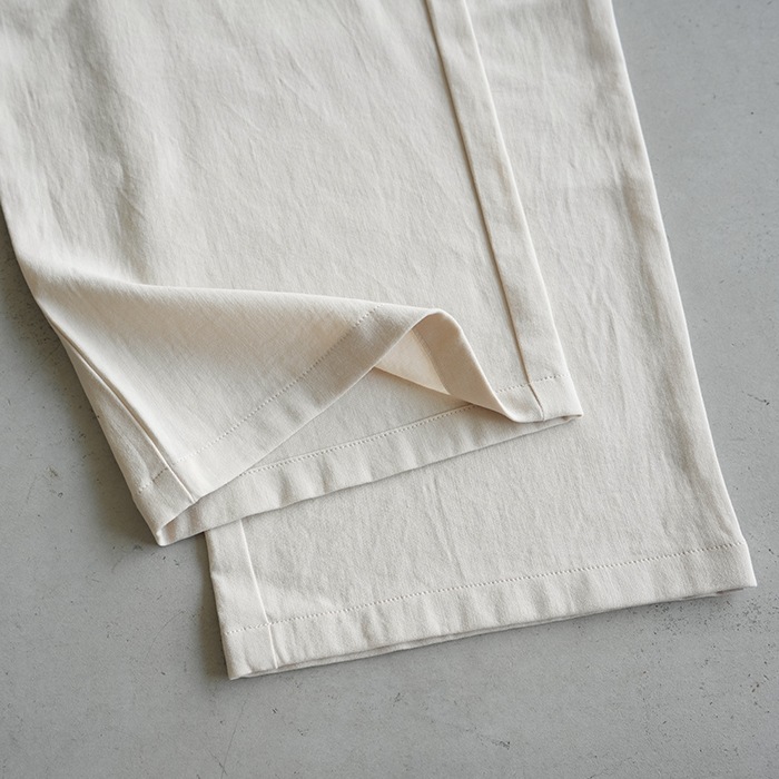 □(e251t194) / evam eva (エヴァムエヴァ) / cotton wide pants