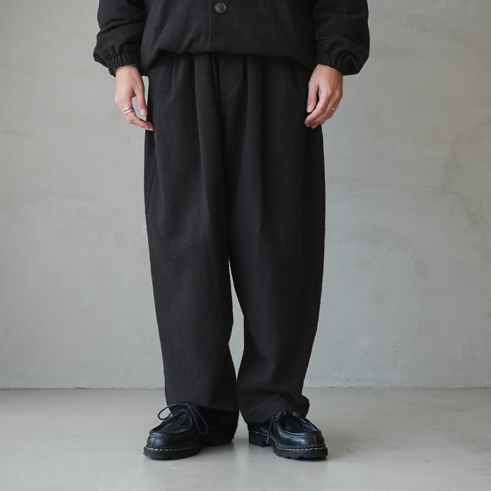 ys-25aw-19) YOKOSAKAMOTO(ヨーコサカモト) /DOUBLE PLEATED