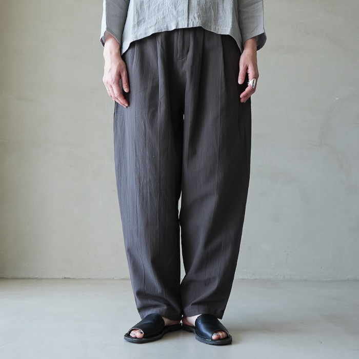e261t180) / evam eva (エヴァムエヴァ) / cotton voile volume pants
