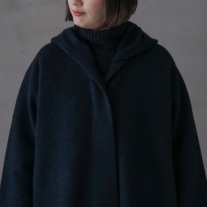 □（e233k095） / evam eva(エヴァムエヴァ) /press wool hooded coat