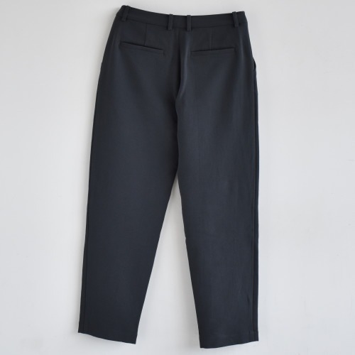 evam evaの綿ナロータックパンツ ◎□(e251c008) / evam eva (エヴァムエヴァ) /cotton tuck
