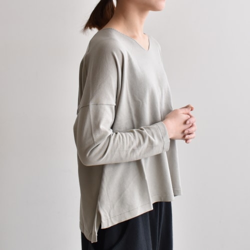 E201K015) / evam eva(エヴァムエヴァ) / raising yarn V neck PO