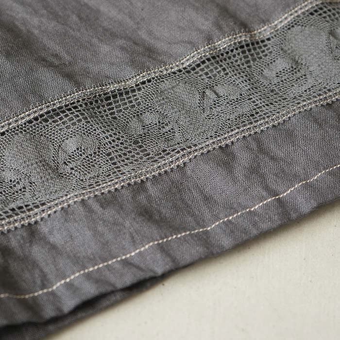 [Vlas Blomme]WashedLinen×Laceステッチブラウス Vlas Blomme]WashedLinen×Laceステッチブラウス - メルカリ