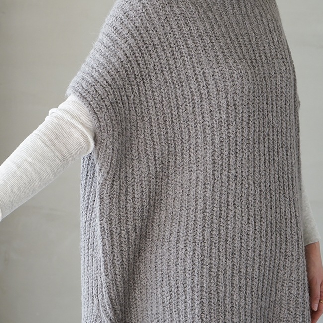 e223k174) / evam eva (エヴァムエヴァ) / alpaca wool aze vest