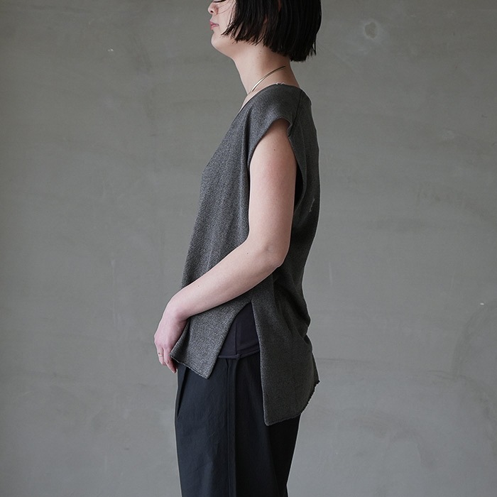 evam eva シルクリネンVネックベスト