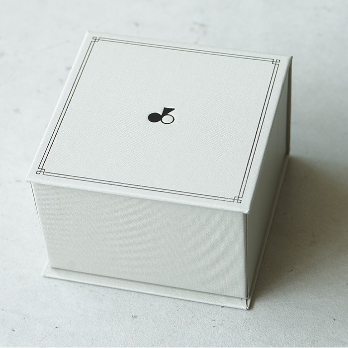 アトリエダンタン Arbus サイドギャザーベスト 後ろボタン 日本製 アトリエダンタン Arbus サイドギャザーベスト 後ろボタン 日本製