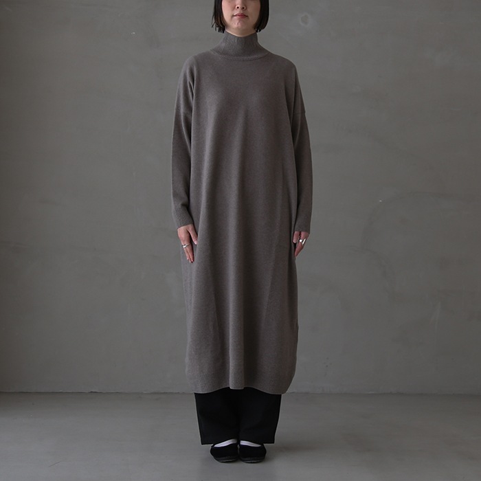 【未使用】evam eva エヴァムエヴァ ワンピース evam eva - cut&sew one-piece エヴァムエヴァ カットソーワンピース