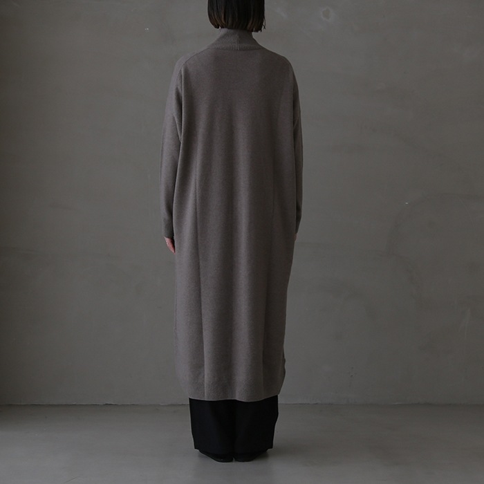 e233k167） / evam eva(エヴァムエヴァ) /press wool one piece(プレス