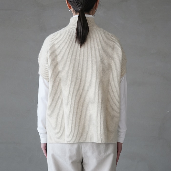 e253k199) / evam eva (エヴァムエヴァ) / wool fox aze vest(ウール